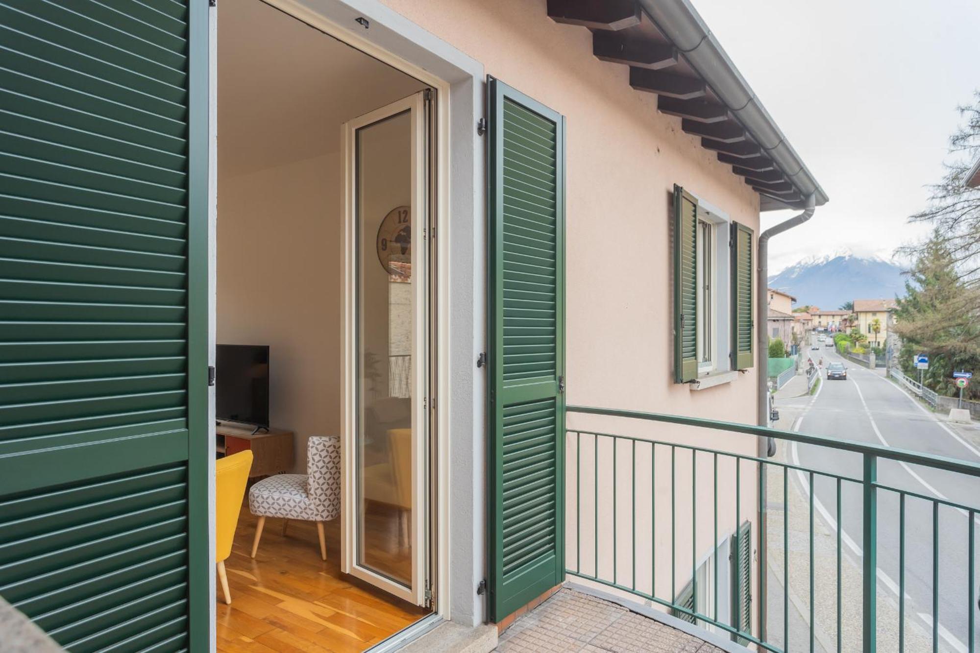 Ponente Balcony & Garden By Rent All Como Gravedona Dış mekan fotoğraf